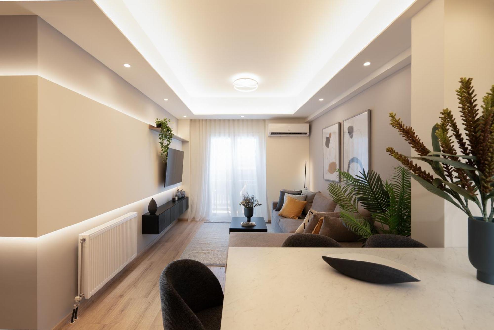 Apartment Newly Renovated 2 Bedroom Apartment, 5min To Metro Athens