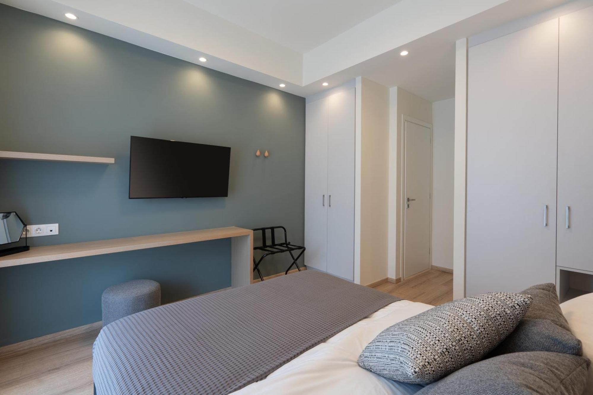Apartment Newly Renovated 2 Bedroom Apartment, 5min To Metro Athens
