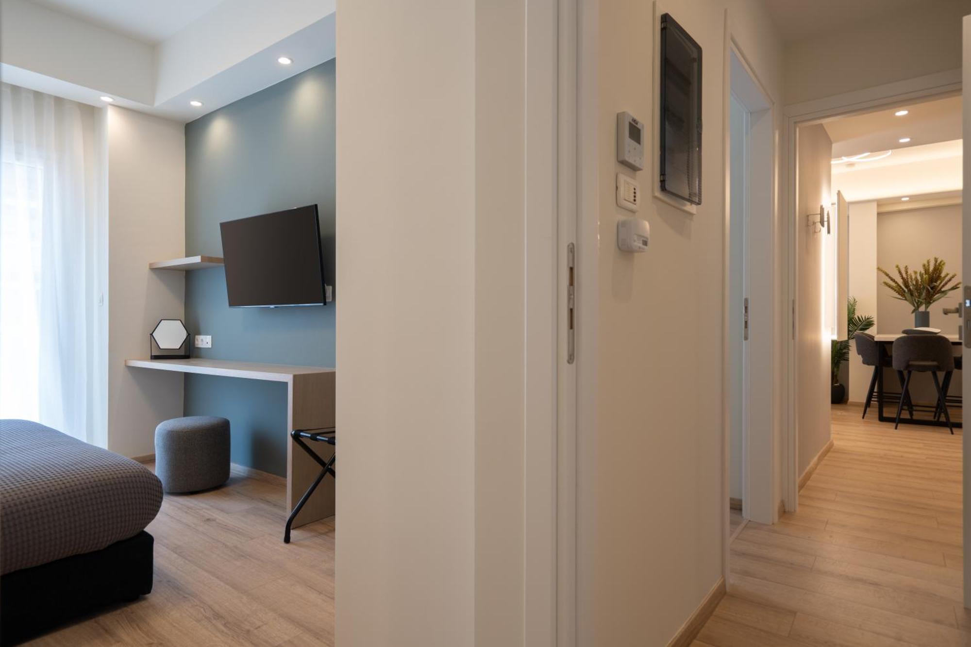 Apartment Newly Renovated 2 Bedroom Apartment, 5min To Metro